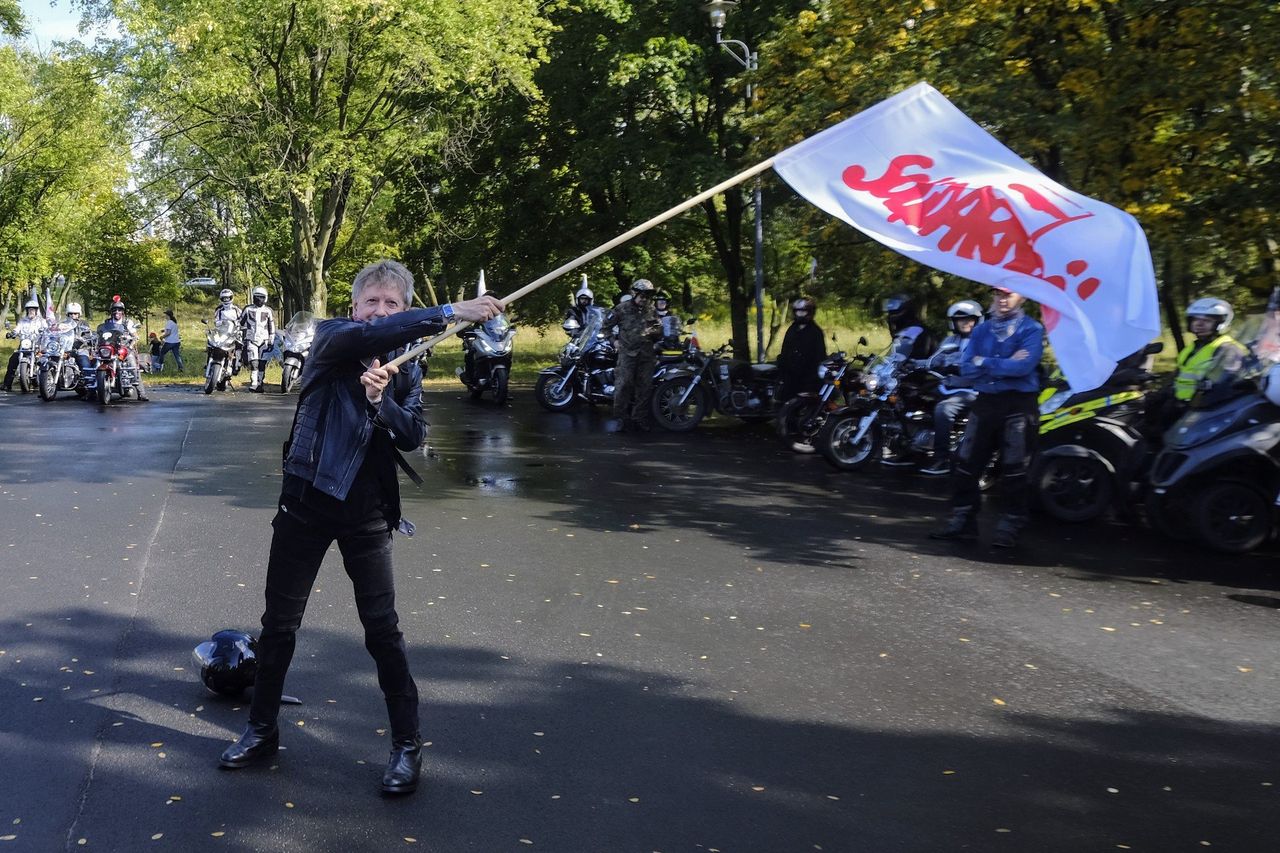 Poznań: "Od 45 lat jesteśmy z Wami". Parada Motocyklowej Solidarności