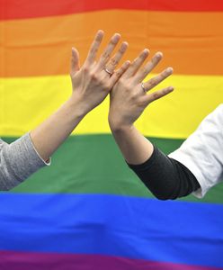 Polacy o małżeństwach jednopłciowych. Lider partii opozycyjnej mówi, czego by nie poparł