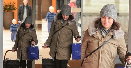 Anna Czartoryska wychodzi ze szpitala po porodzie (ZDJĘCIA)