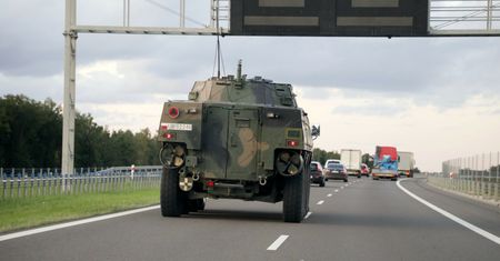 Unia dotuje polskie drogi z myślą o NATO. Do wzmocnienia m.in. na mosty na A2