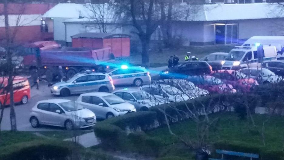 Śląskie. 28-letni mieszkaniec Mysłowic ukradł ciężarową wywrotkę. Był pijany i nie posiadał uprawnień do kierowania pojazdami. 