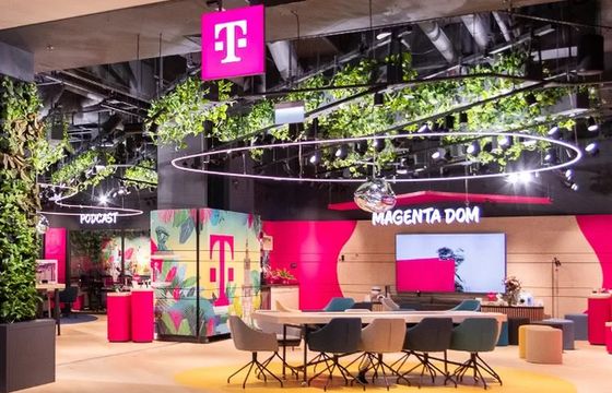 T-Mobile Polska zyskuje klientów. Coraz więcej korzysta ze światłowodu