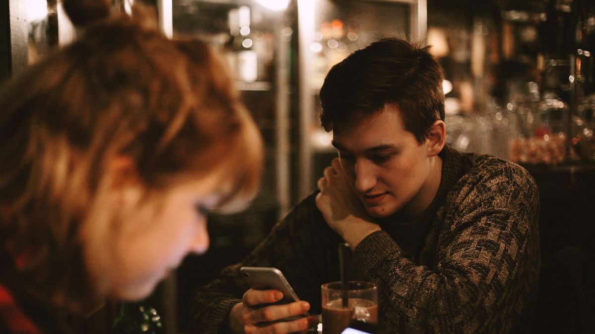 Smartfon towarzyszy nam w każdej chwili. Telefon czasem warto odłożyć