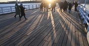 W 2025 roku kilka długich weekendów i 14 dni ustawowo wolnych od pracy