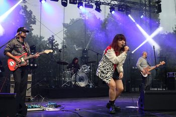 Jarocin Festiwal 2025. Wielkopolskie Rytmy Młodych. Izzy and the Black Trees - koncert zwycięzcy sprzed 6 lat!