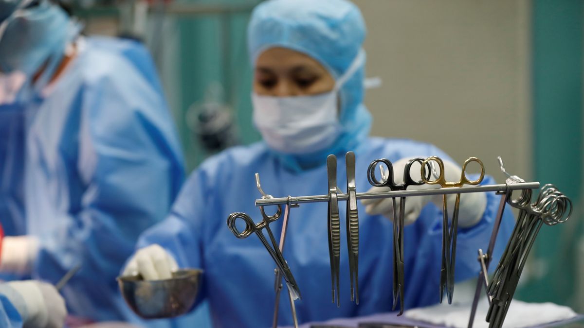 Lekarze wyciągnęli z brzucha pacjentki guza o średnicy 60 centymetrów