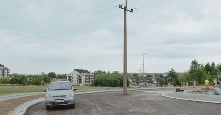 Słup na środku ronda w Gdańsku. Mieszkańcy nie wierzyli własnym oczom