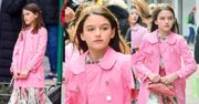 12-letnia Suri Cruise upodabnia się do mamy na spacerze z bogatymi koleżankami