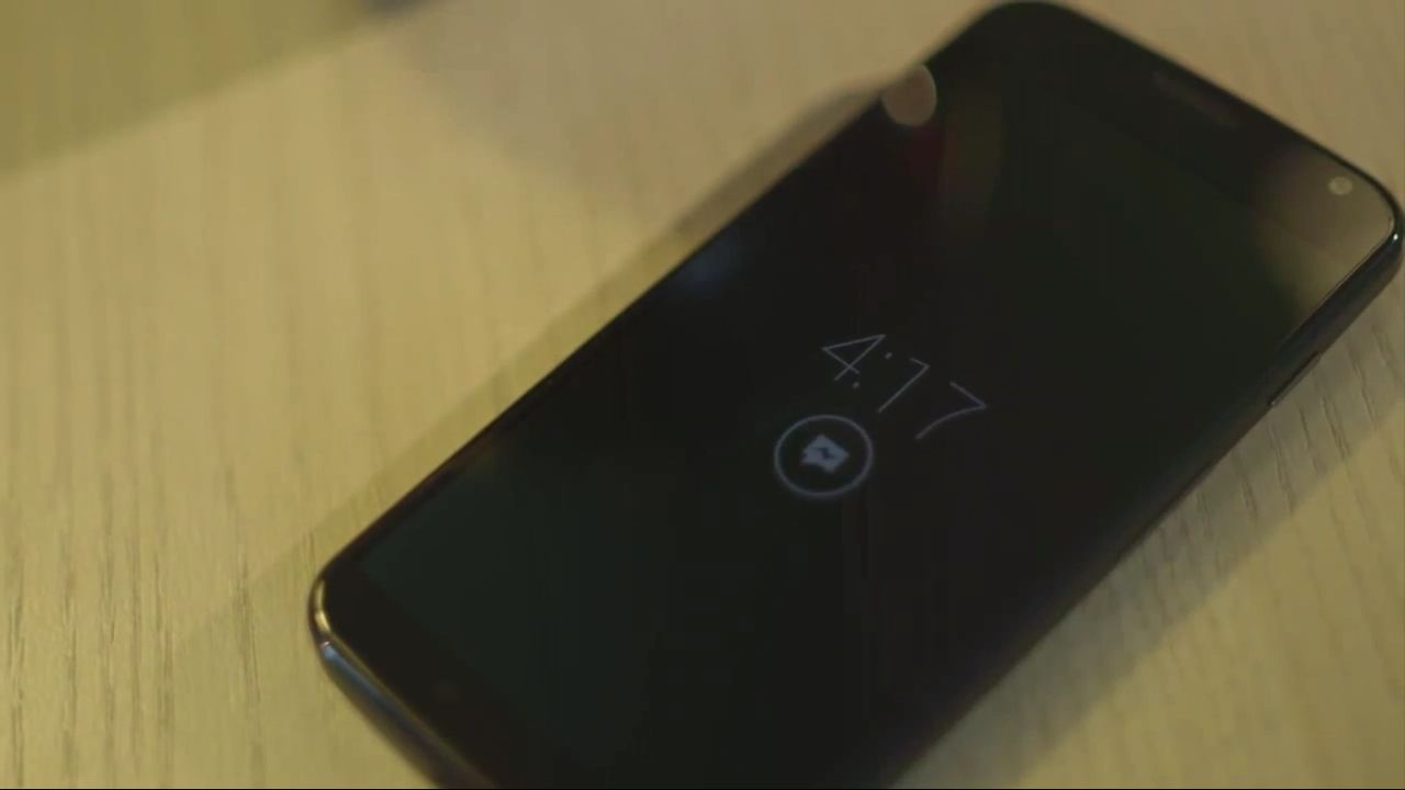 Moto X (fot. youtube.com)