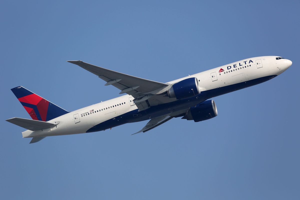 Samolot linii Delta (zdjęcie ilustracyjne)