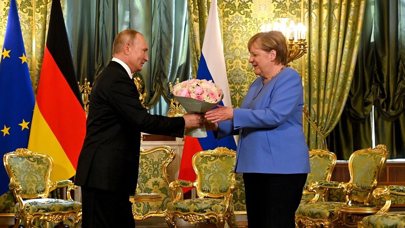 Angela Merkel rządziła tylko w "czasach Putina". Innego przywódcy nie poznała 