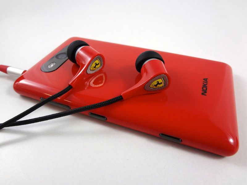 Ferrari by Logic3 S100i i Nokia Lumia 820