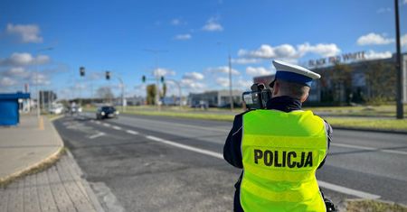Kary dla kierowców są zbyt niskie, a może za wysokie? Polacy podzieleni w sondażu