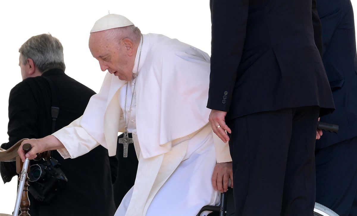 Papież Franciszek przeszedł operację. Nowe doniesienia z Watykanu