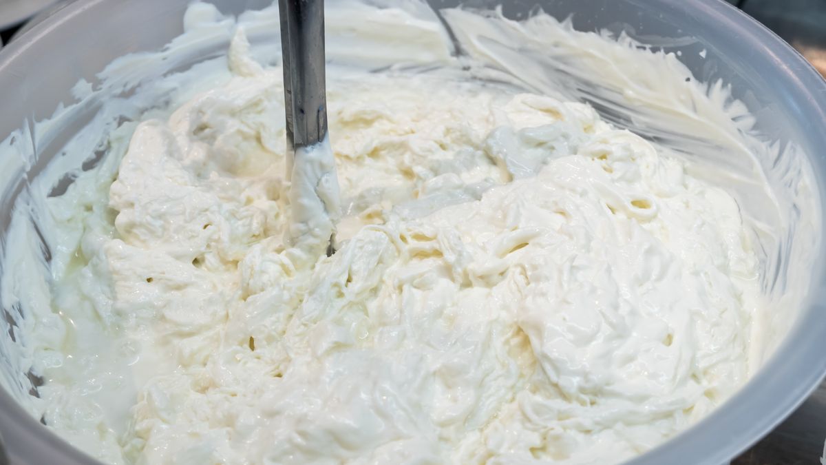 Ser stracciatella to włoski skarb narodowy