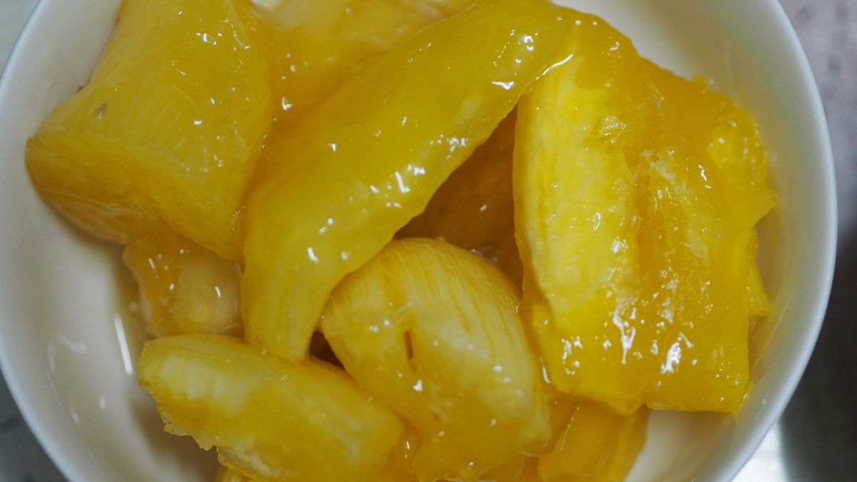 Uwaga na słodkie i tłuste produkty. Uszkadzają jelita