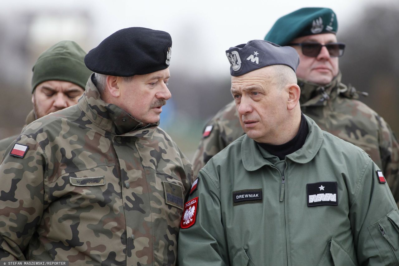 "System zadziałał jak trzeba". Czy należało zestrzelić pocisk?