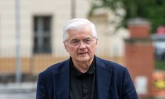 Potrącona rowerzystka. Sąd zdecydował ws. byłego premiera