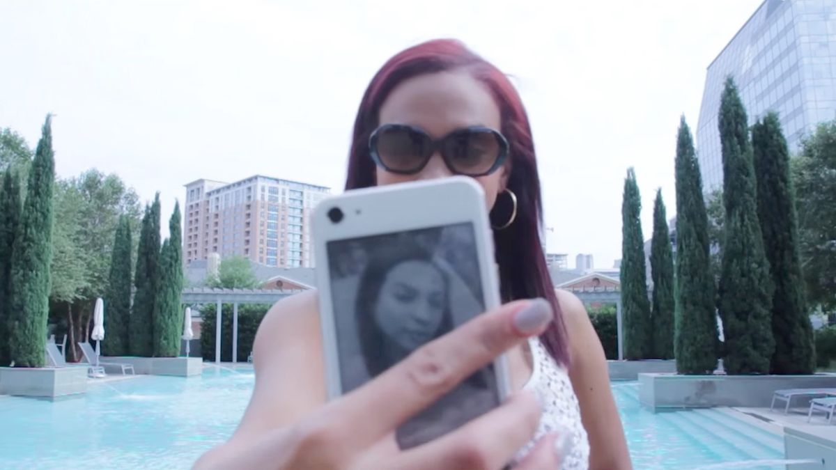 Siam 7x to dwuekranowy smartfon kosztujący niewiele ponad 1600 zł 1