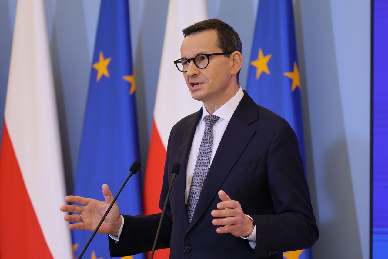 Morawiecki grzmi. Ostro uderza w "ekipę Tuska i Hołowni"