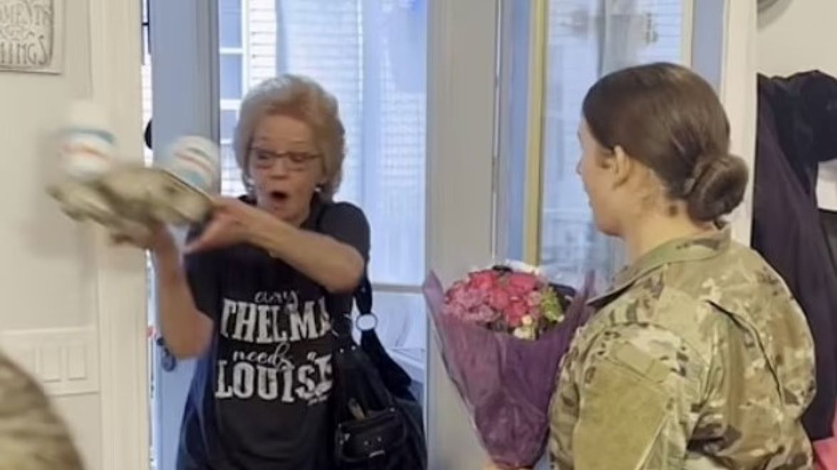 Babcia była w szoku na widok wnuczki 