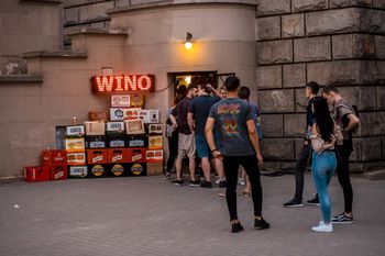 Warszawa: Nocna prohibicja na Pradze-Północ. Radni KO zmienili zdanie