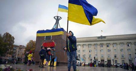 Chersoń znowu w rękach Ukraińców. "Rosjanie mogli zostawić grupy specjalne"