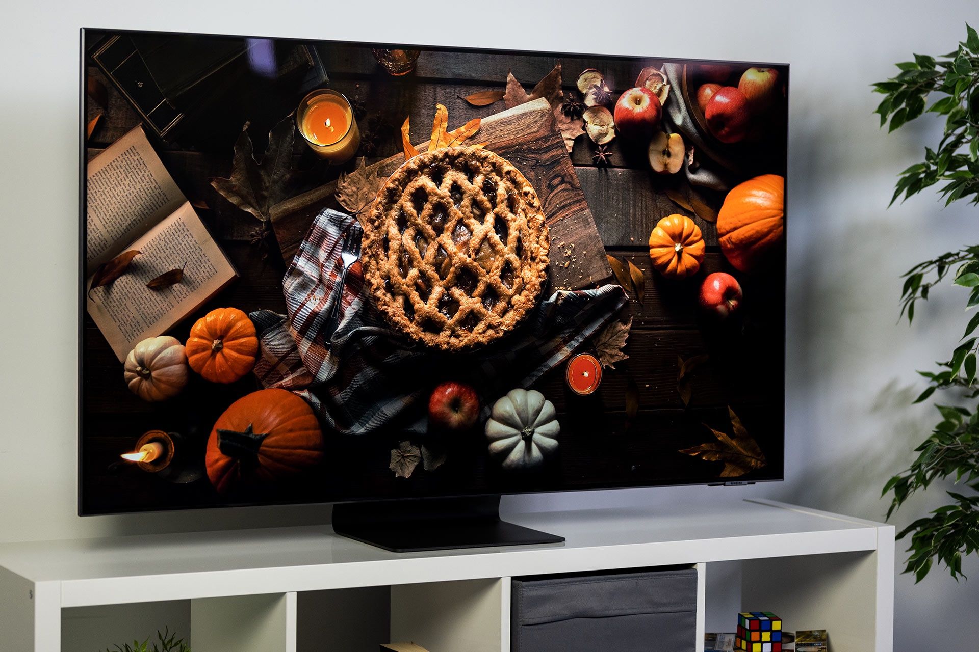 Samsung Neo QLED 55 QN91A - z profilu