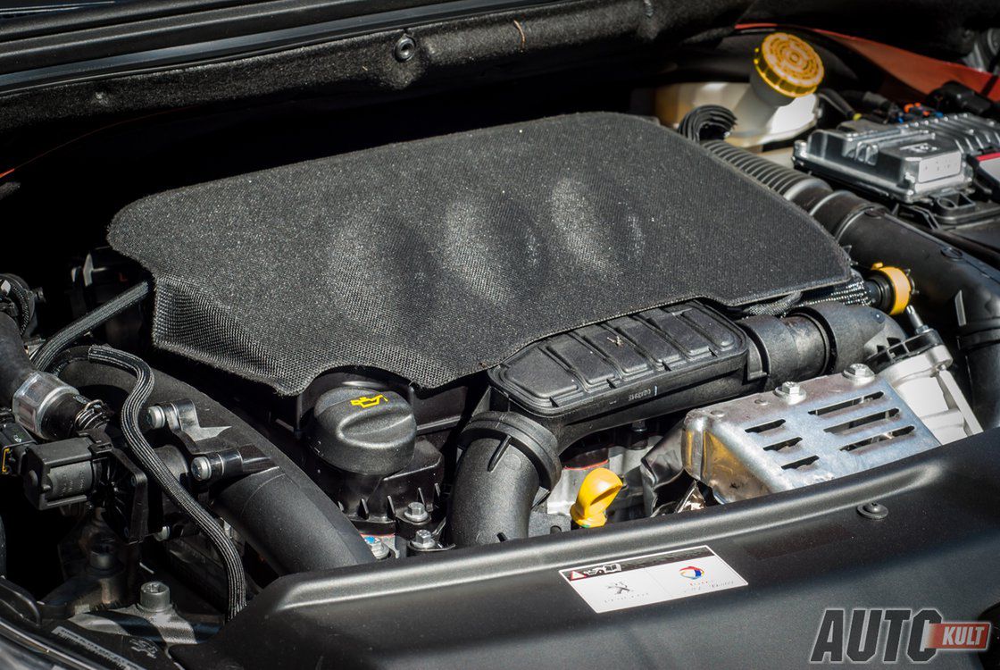 Mały silnik 3-cylindrowy wystarczy do sprawnego napędzania lekkiego Peugeota 208