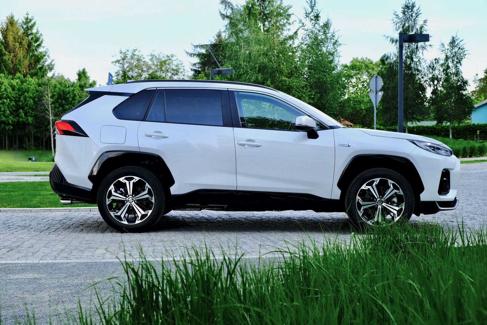 Suzuki Across PHEV