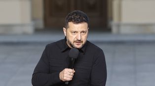 Zełenski: Rosja dwukrotnie celowała w mój samolot