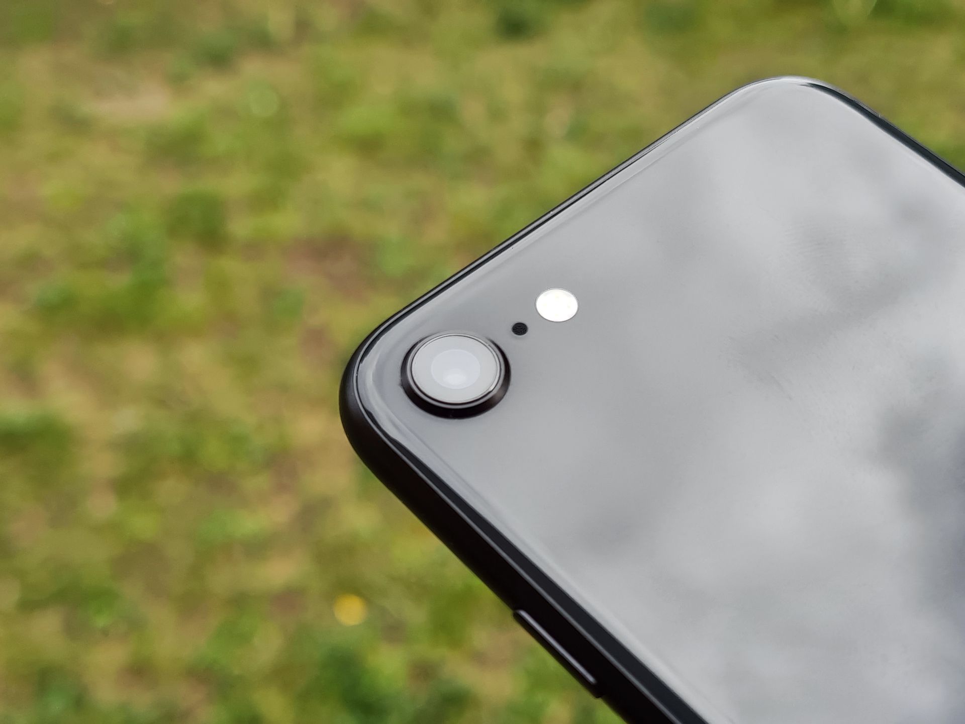 iPhone SE (2020): test najtańszego smartfonu Apple'a 6