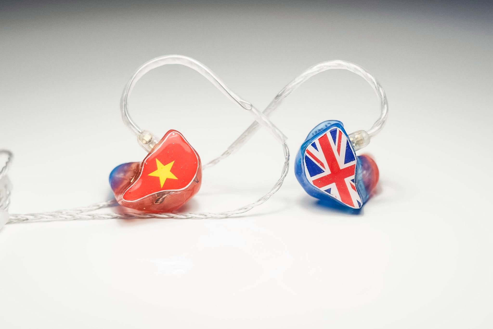 Słuchawki customowe - trudno o lepszy sprzęt do słuchania muzyki 13