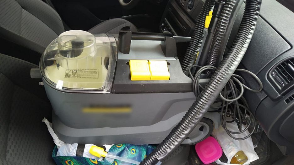 Warszawa. Przedmioty znalezione przez policjantów