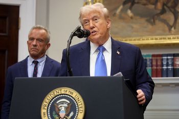Paracetamol i autyzm. Amerykanie nie wierzą w słowa Trumpa