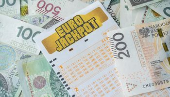 Wgniata w fotel. Taka kasa z Eurojackpot. Polak też swoje ugrał