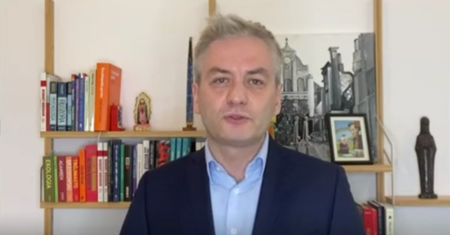 "Nocne marzenie Zbigniewa Ziobry". Robert Biedroń użył barwnego języka