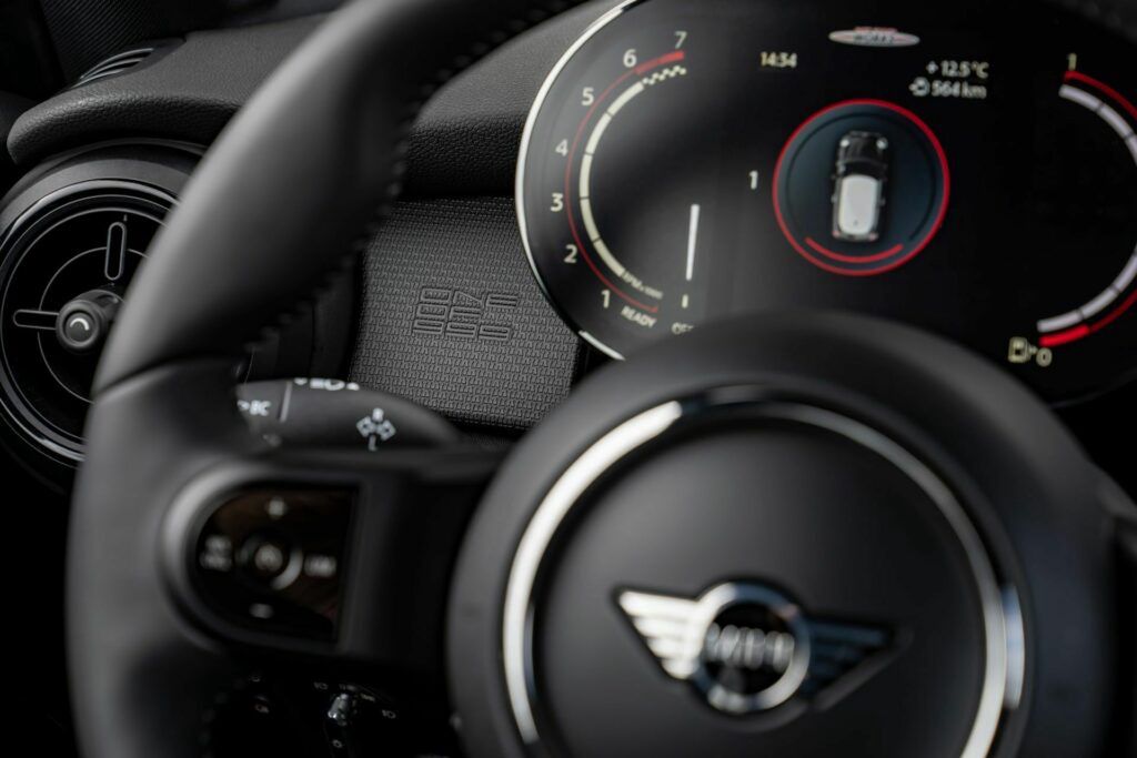 Mini JCW 1to6 Edition