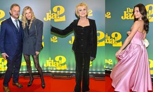 Gwiazdy filmu "Dalej jazda 2" dokazują na ściance. Julia Wieniawa UJARZMIAŁA zwiewną kreację do ziemi (WIDEO)