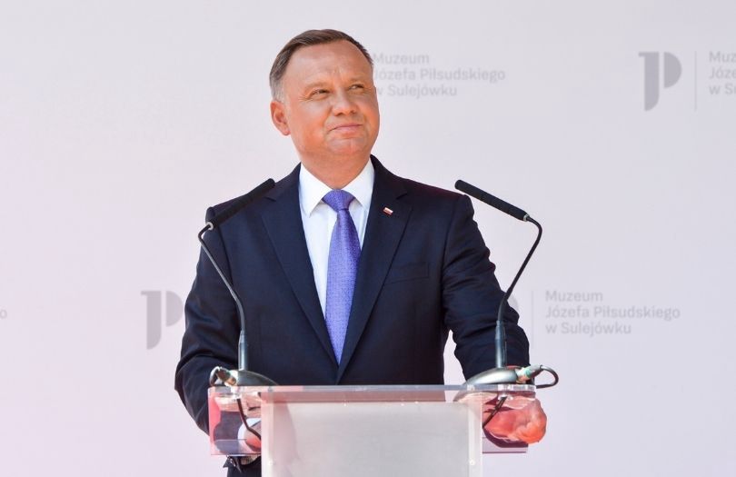 Jakub Żulczyk komentuje przegraną Polaków ze Słowacją, przypominając wpis Andrzeja Dudy z 2013 roku