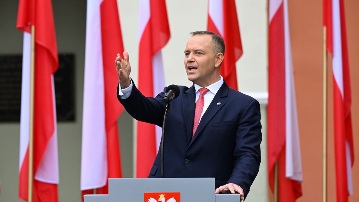 Karol Nawrocki krytykuje Donalda Tuska. Prezydent czeka na paliwo za 5,19 zł