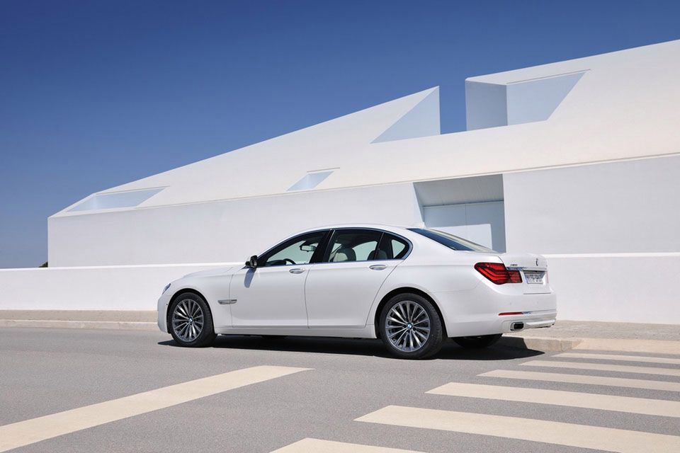 BMW serii 7 2013 (140)