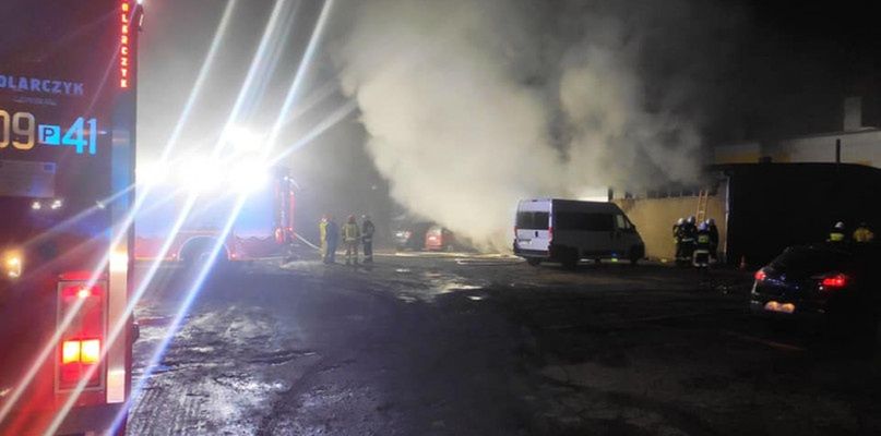 Pożar w myjni samochodowej