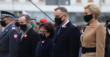 Agata Duda nie została do końca uroczystości. Sprawdziliśmy, dlaczego