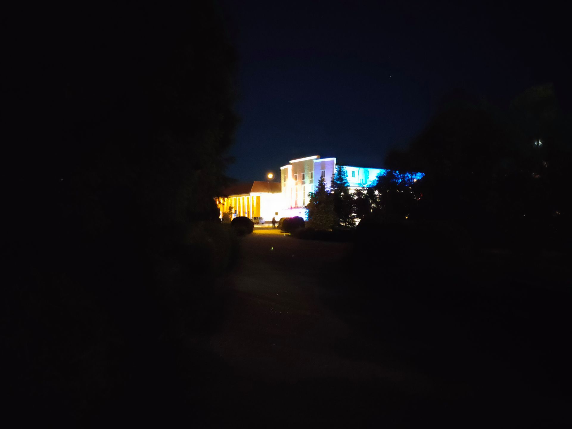 Najtańszy smartfon z peryskopowym teleobiektywem. realme X3 SuperZoom: test aparatu 80