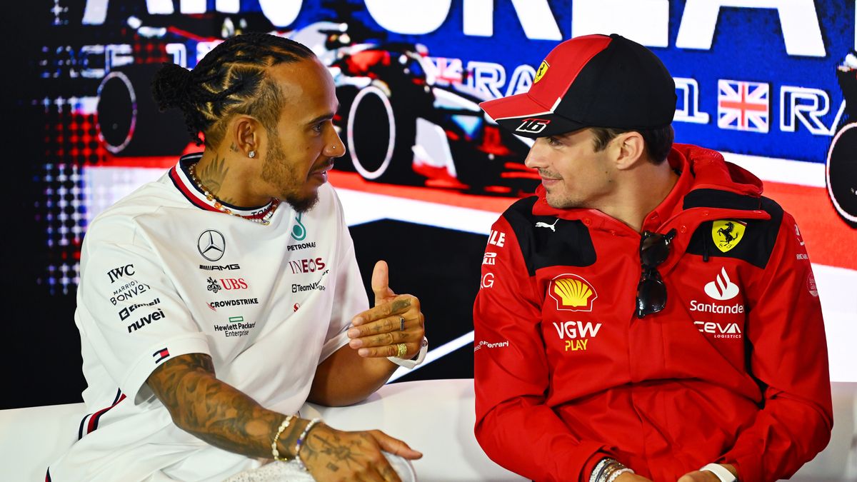 Zdjęcie okładkowe artykułu: Getty Images / Dan Mullan / Na zdjęciu: Lewis Hamilton (z lewej) i Charles Leclerc