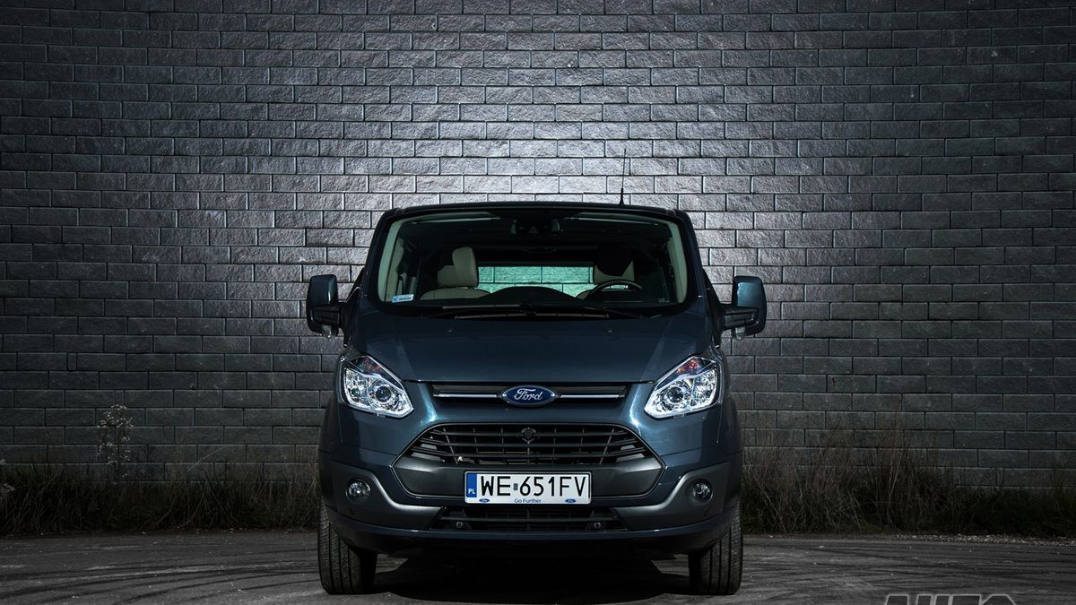 Ford Tourneo Custom 2,2 TDCi – test Autokult (fot. Mariusz Zmysłowski)