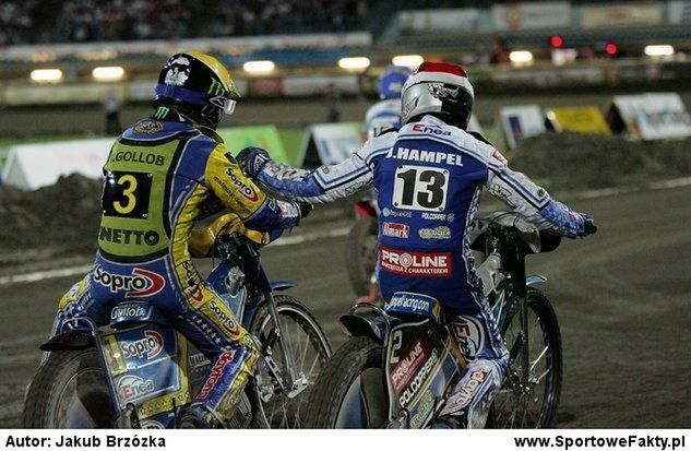 Jarosław Hampel (z prawej) i Tomasz Gollob (z lewej) - ich transfery mogą tej zimy rozgrzać kibiców speedway'a.