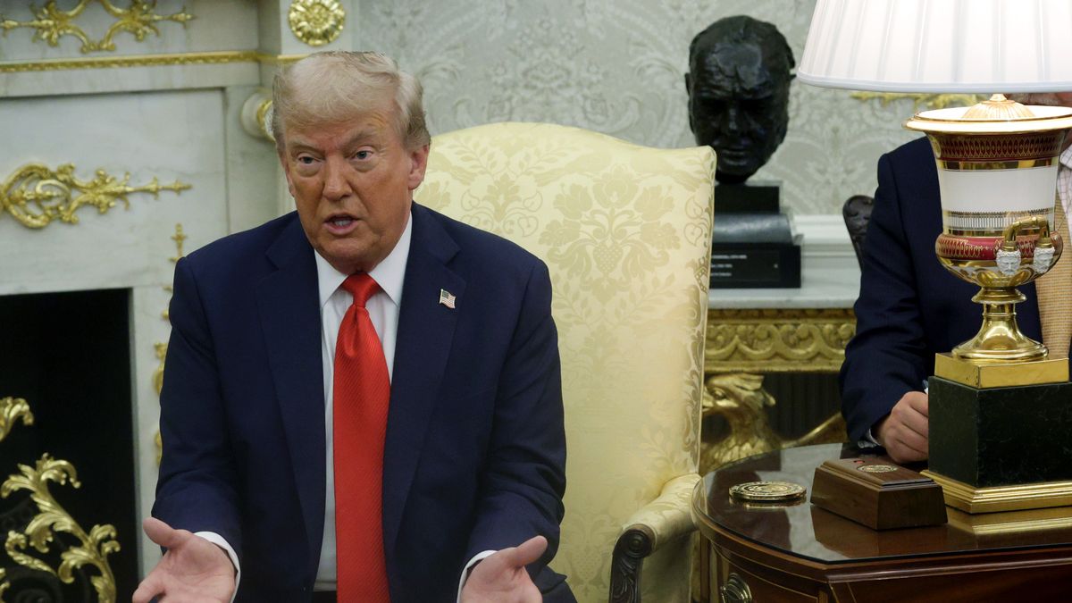 WASHINGTON, DC - SEPTEMBER 03:  U.S. President Donald Trump speaks during a bilateral meeting with Polish President Karol Nawrocki in the Oval Office at the White House on September 3, 2025 in Washington, DC. President Nawrocki is visiting Washington to meet with President Trump for a bilateral meeting to discuss the war in Ukraine. (Photo by Alex Wong/Getty Images)
