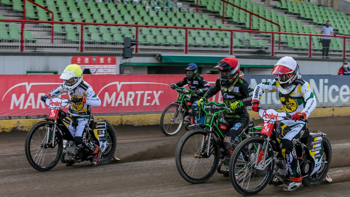 WP SportoweFakty / Arkadiusz Siwek / Od prawej: Norbert Krakowiak, Mateusz Tudzież, Kacper Kłosok, Mateusz Tonder